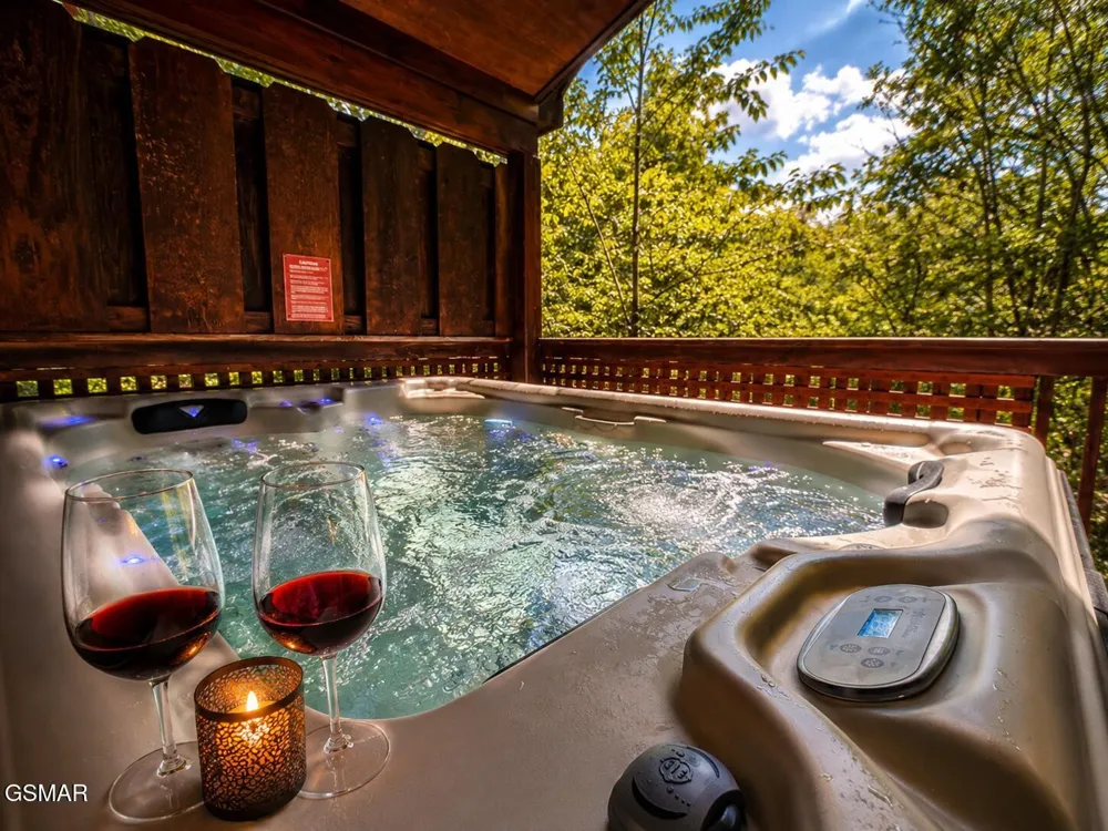 1540 Bears Den Way Sevierville, TN 37862