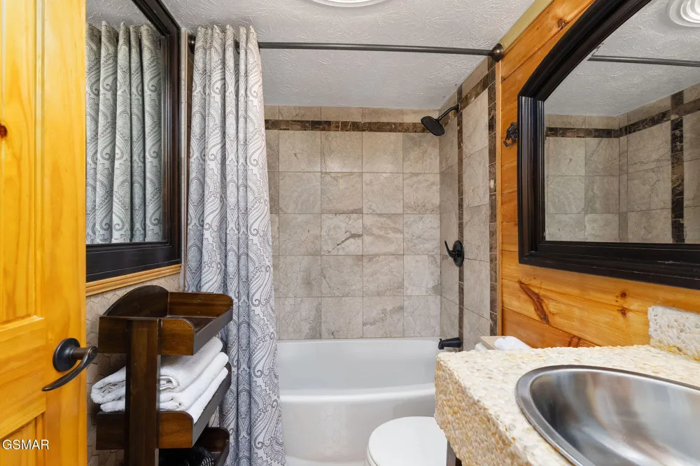 3710 Weber Road #101B Gatlinburg, TN 37738