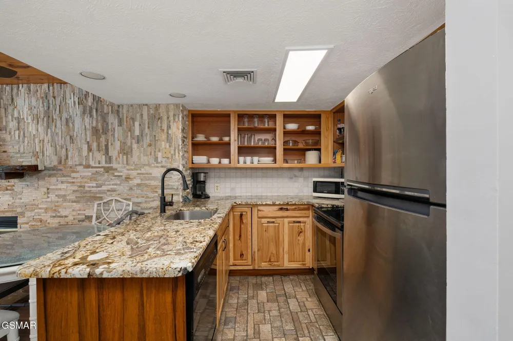 3710 Weber Road #101B Gatlinburg, TN 37738