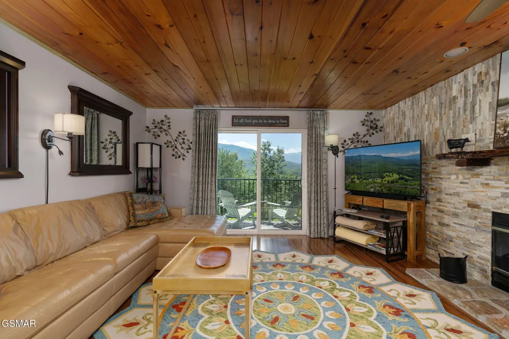 3710 Weber Road #101B Gatlinburg, TN 37738