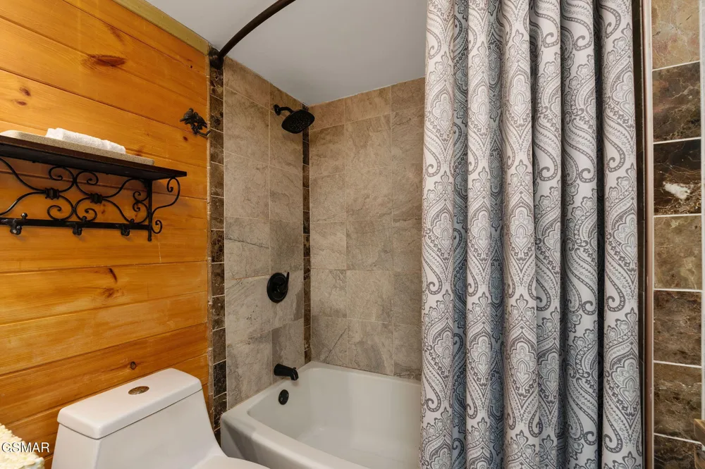 3710 Weber Road #101B Gatlinburg, TN 37738