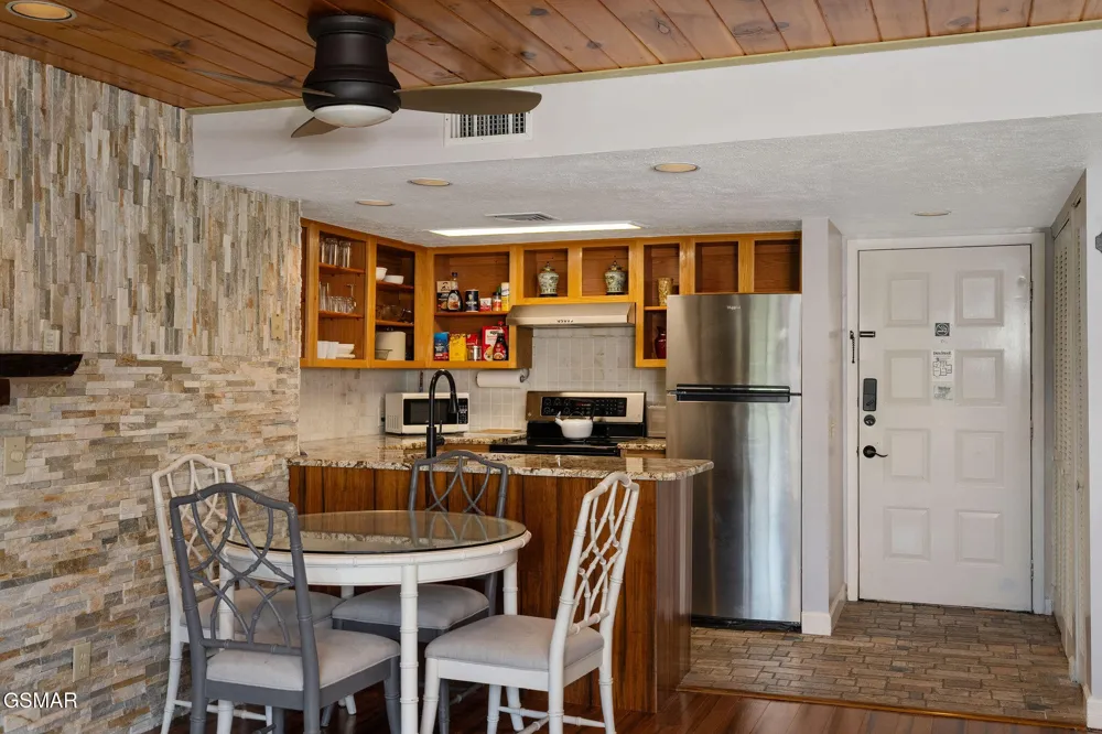 3710 Weber Road #101B Gatlinburg, TN 37738