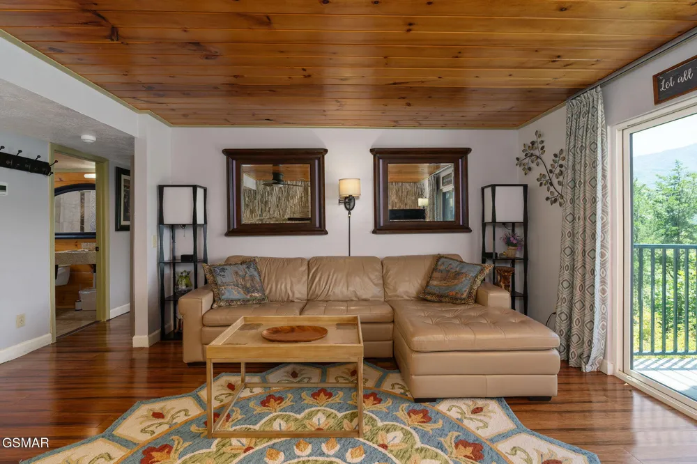 3710 Weber Road #101B Gatlinburg, TN 37738