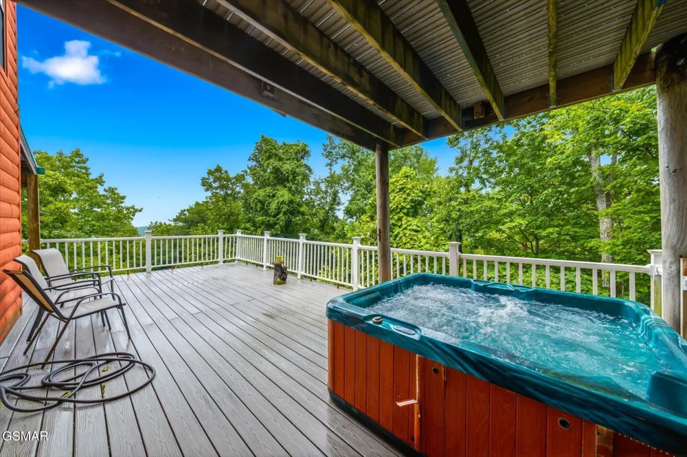 2411 Misty Shadows Drive Pigeon Forge, TN 37862