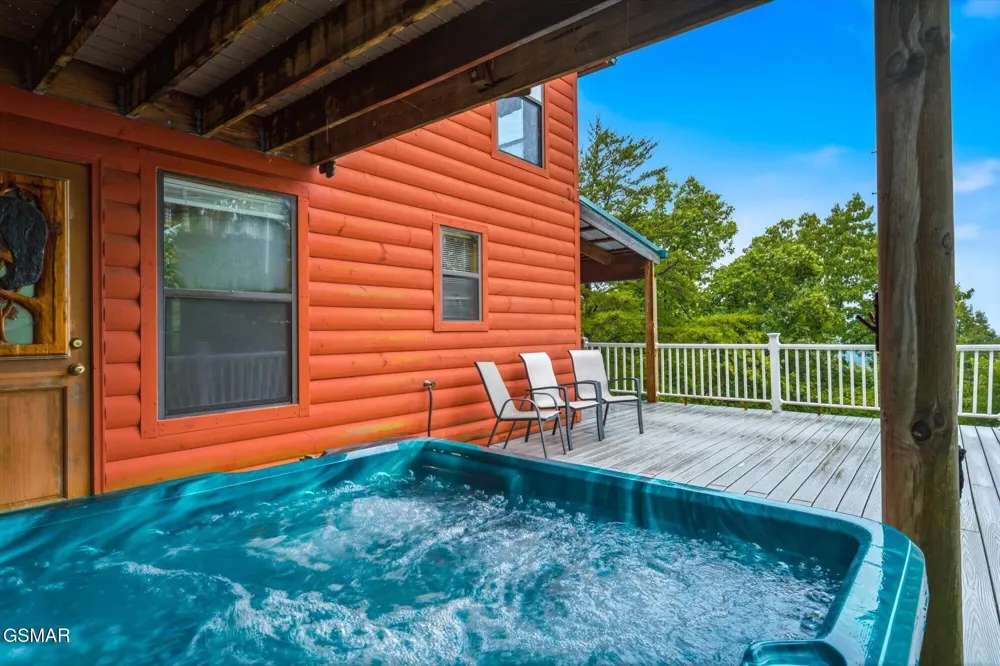 2411 Misty Shadows Drive Pigeon Forge, TN 37862