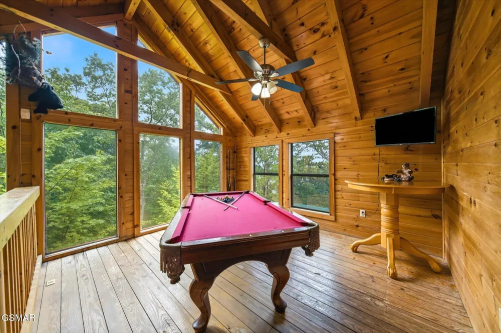 2411 Misty Shadows Drive Pigeon Forge, TN 37862