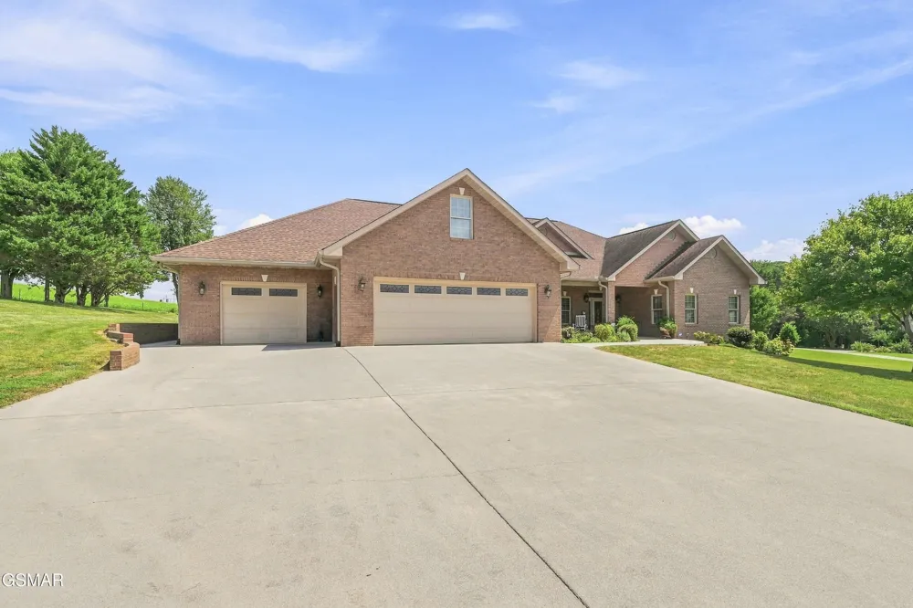 1264 Blake Lea Sevierville, TN 37862