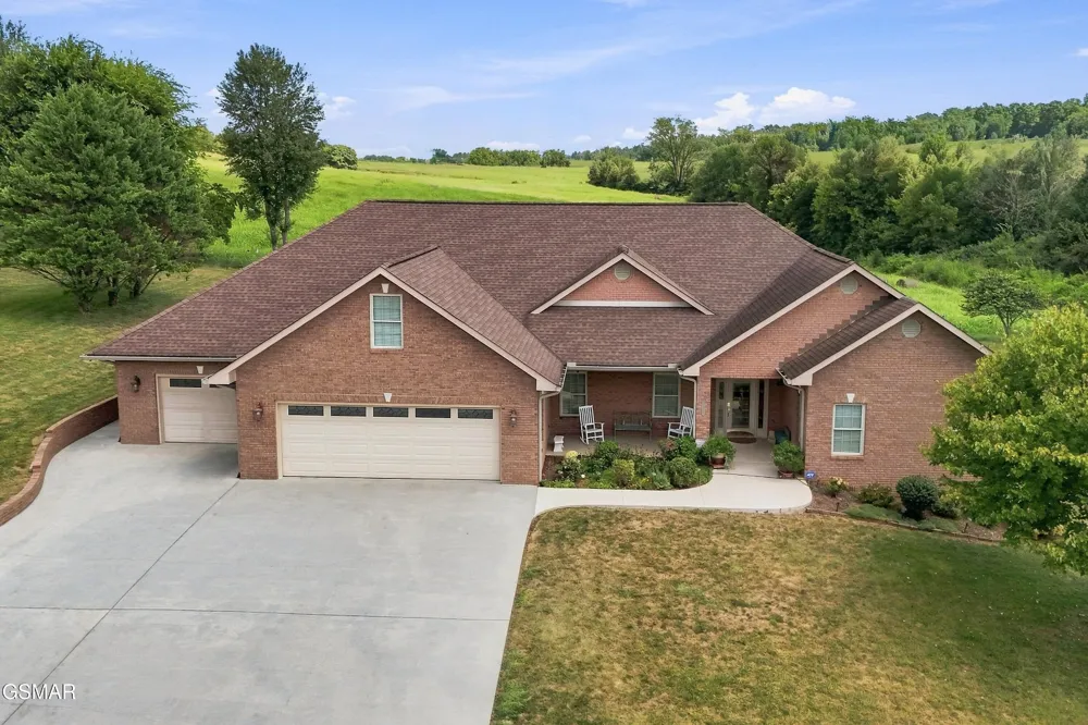 1264 Blake Lea Sevierville, TN 37862