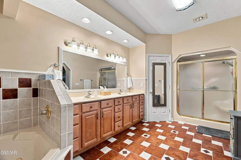1264 Blake Lea Sevierville, TN 37862
