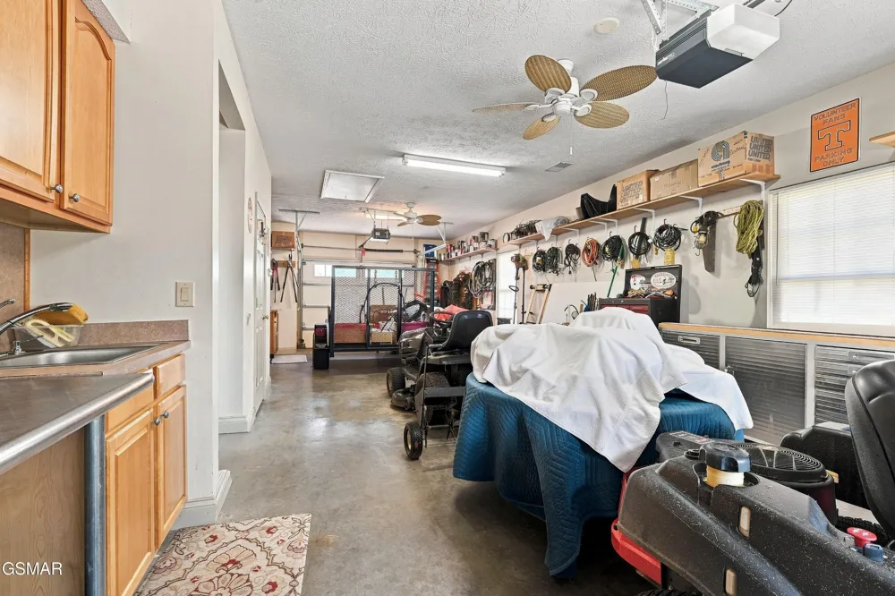 1264 Blake Lea Sevierville, TN 37862