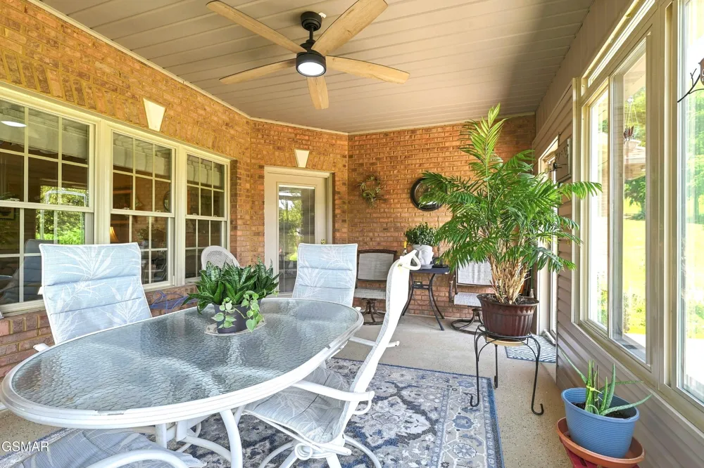 1264 Blake Lea Sevierville, TN 37862