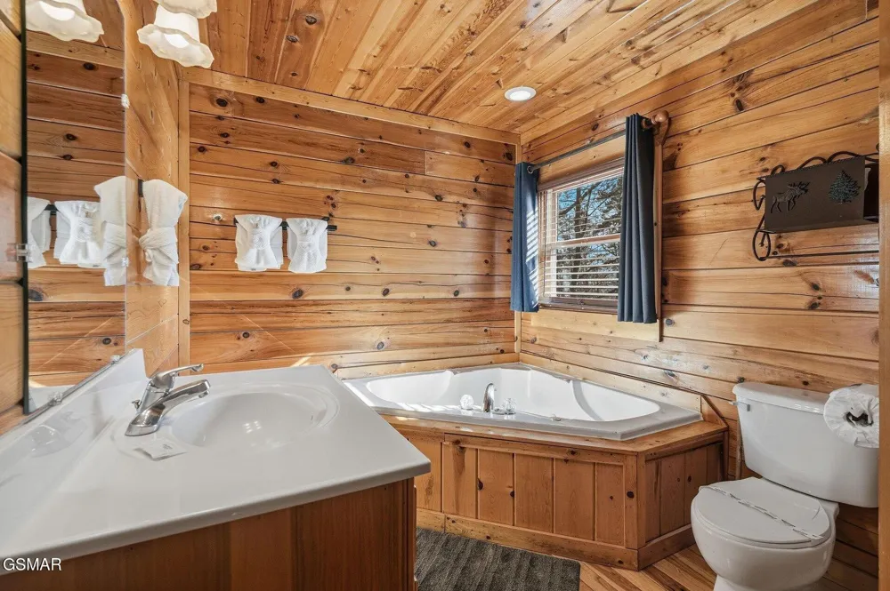 2117 E View Drive Sevierville, TN 37876