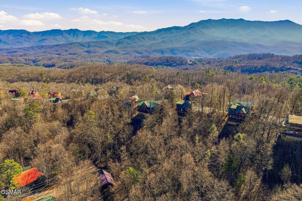 2117 E View Drive Sevierville, TN 37876
