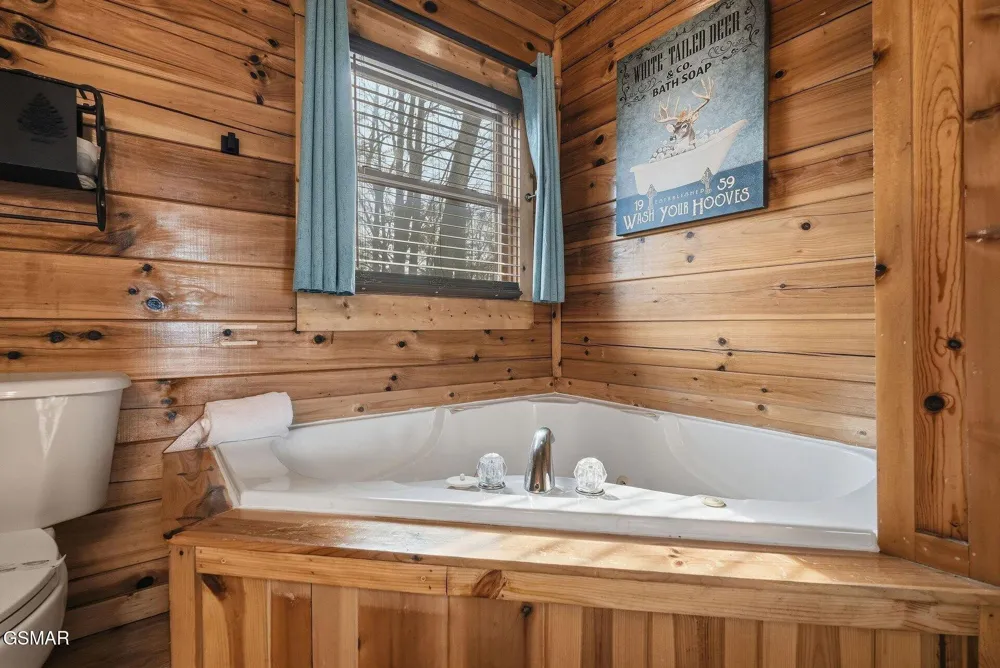 2117 E View Drive Sevierville, TN 37876