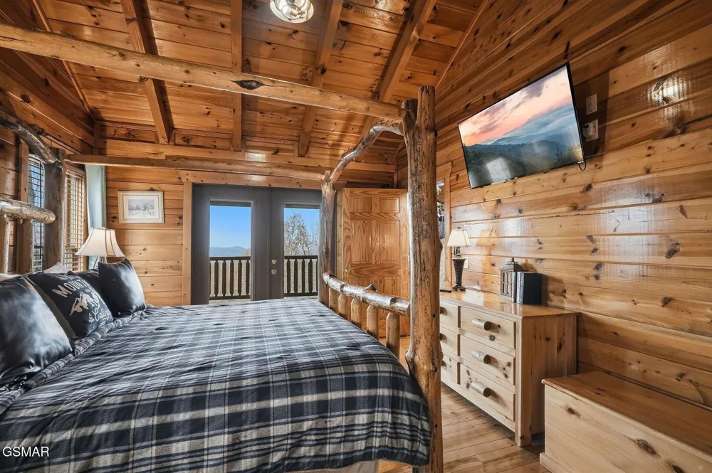 2117 E View Drive Sevierville, TN 37876