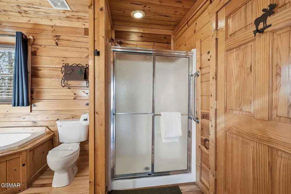 2117 E View Drive Sevierville, TN 37876
