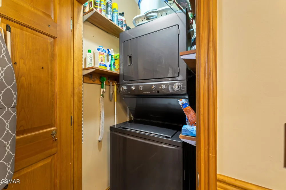726 Plantation Drive Pigeon Forge, TN 37863