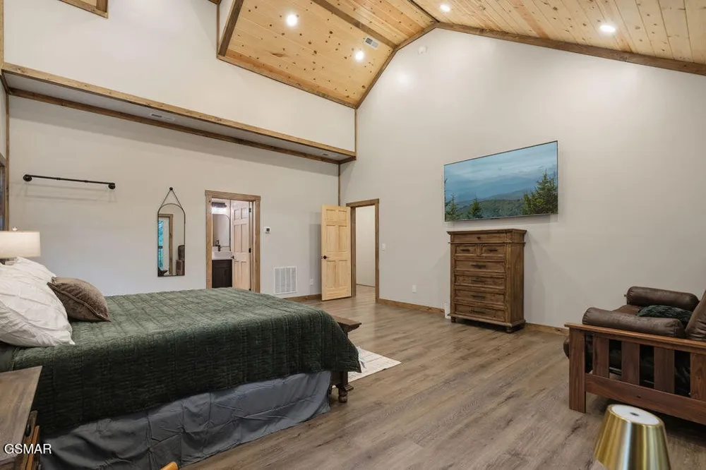 752 Loop Road Gatlinburg, TN 37738