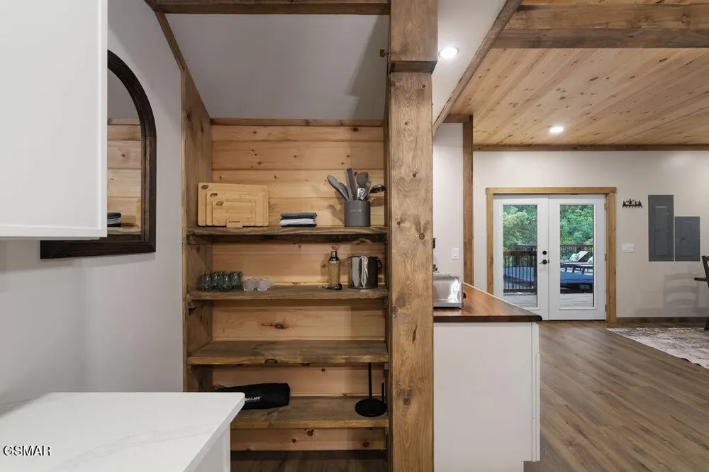 752 Loop Road Gatlinburg, TN 37738