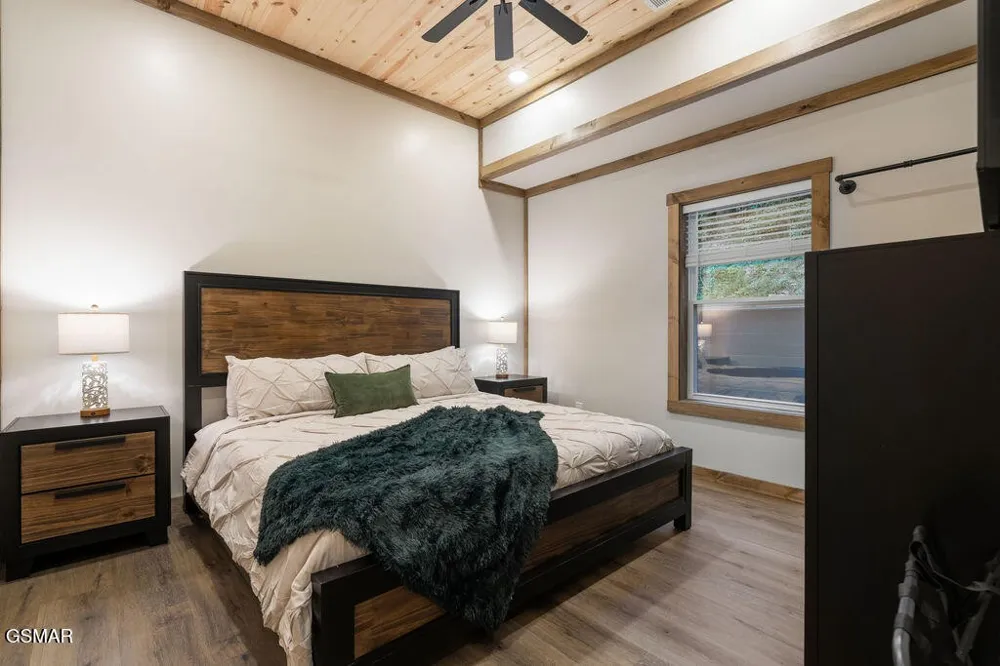 752 Loop Road Gatlinburg, TN 37738