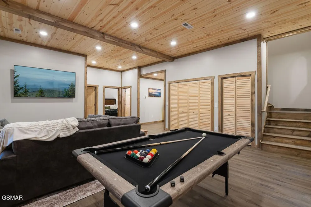 752 Loop Road Gatlinburg, TN 37738