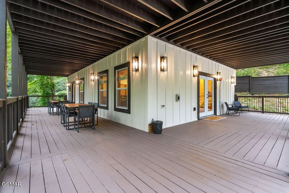 752 Loop Road Gatlinburg, TN 37738