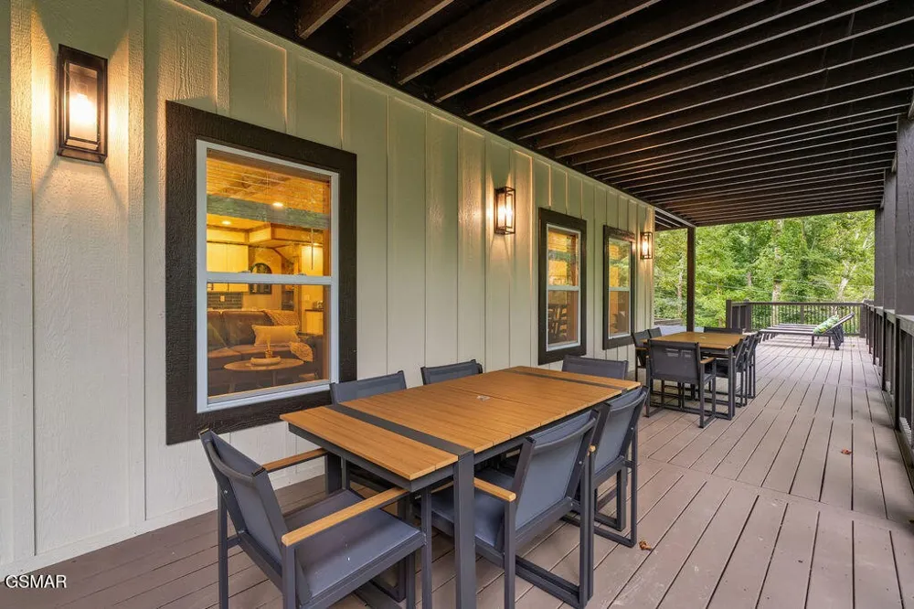 752 Loop Road Gatlinburg, TN 37738