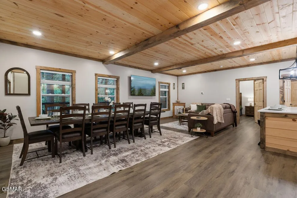 752 Loop Road Gatlinburg, TN 37738