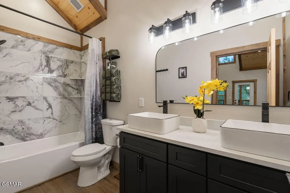 752 Loop Road Gatlinburg, TN 37738