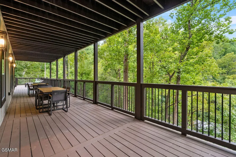 752 Loop Road Gatlinburg, TN 37738