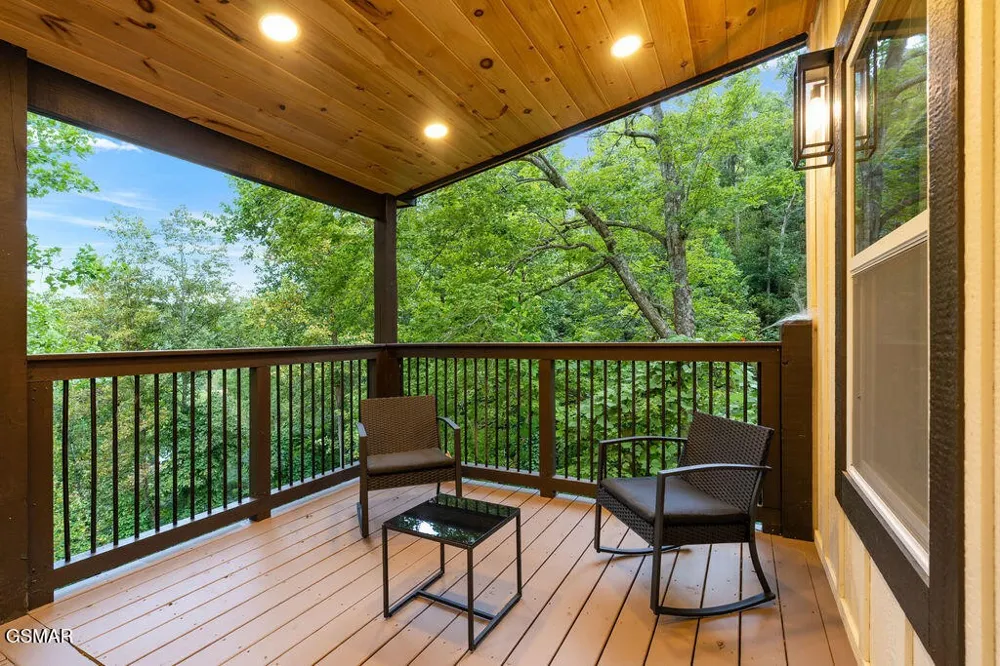 752 Loop Road Gatlinburg, TN 37738
