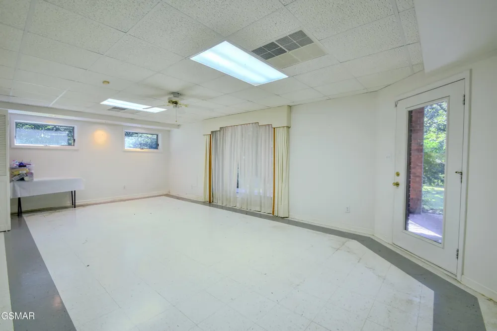 11104 Chapman Highway Seymour, TN 37865
