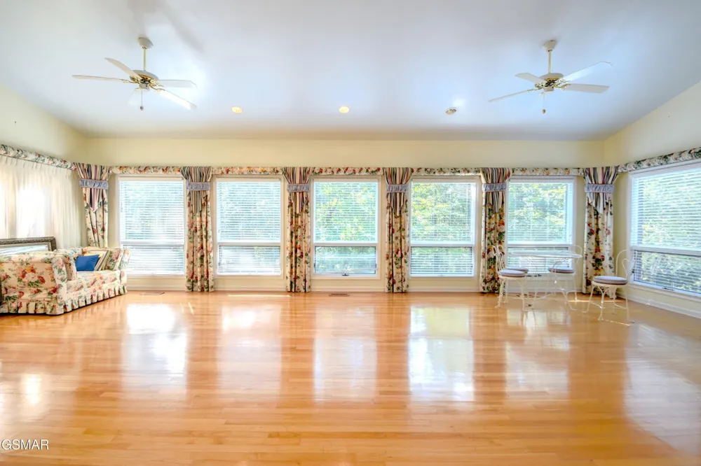 11104 Chapman Highway Seymour, TN 37865