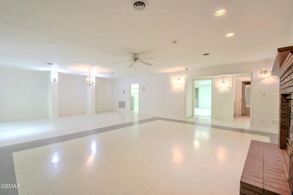 11104 Chapman Highway Seymour, TN 37865
