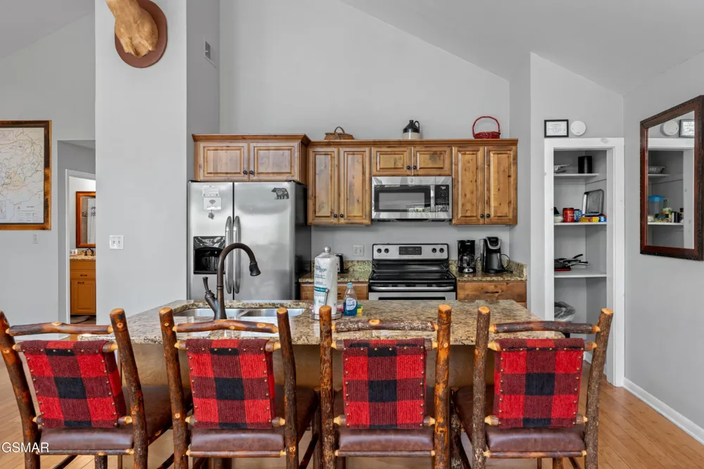 913 Echo Place Gatlinburg, TN 37738