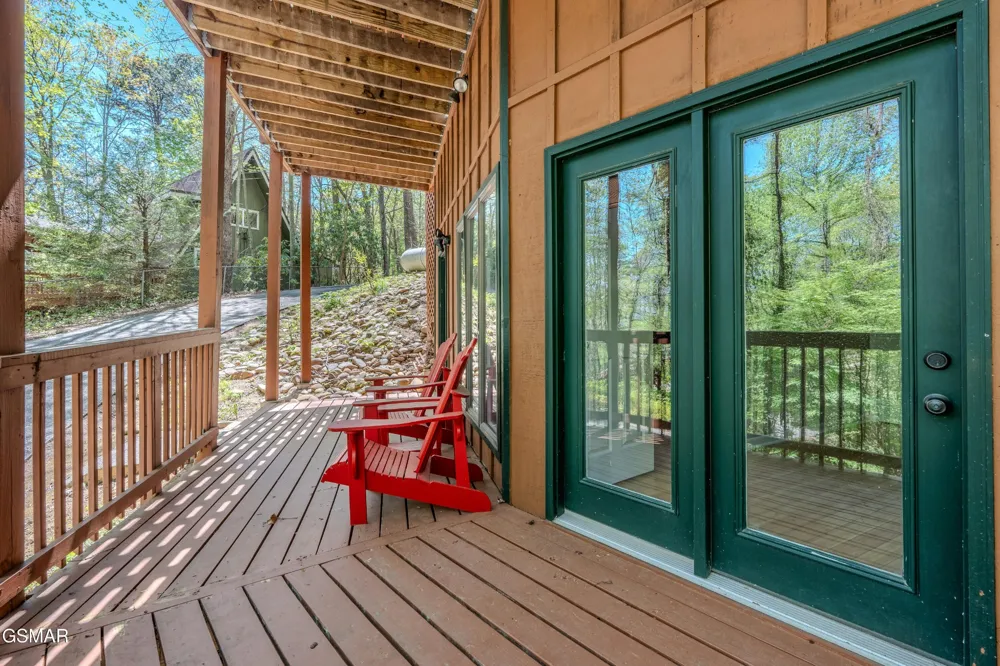 913 Echo Place Gatlinburg, TN 37738