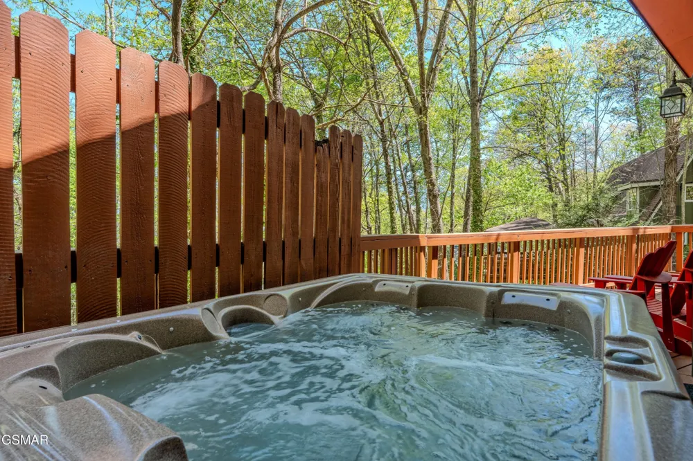 913 Echo Place Gatlinburg, TN 37738