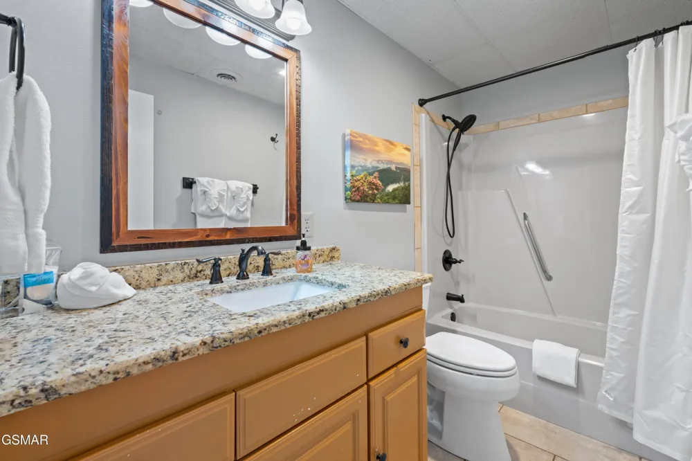 913 Echo Place Gatlinburg, TN 37738