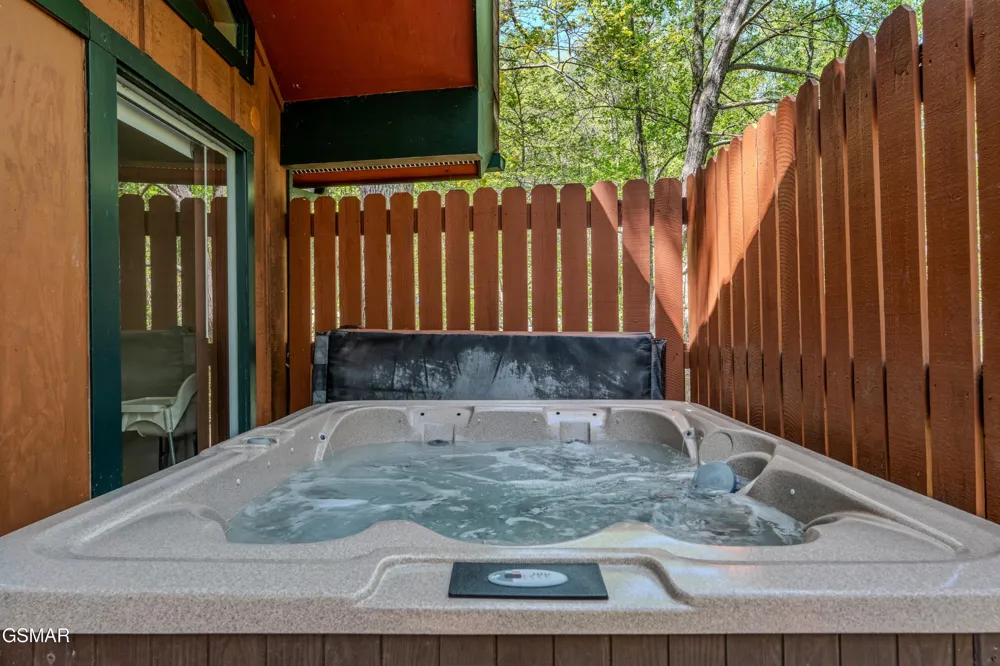 913 Echo Place Gatlinburg, TN 37738
