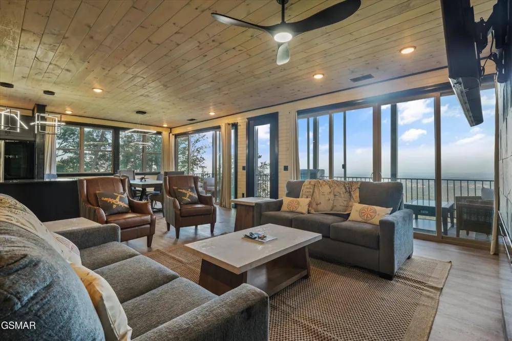 3297 Duncan Springs Road Sevierville, TN 37876