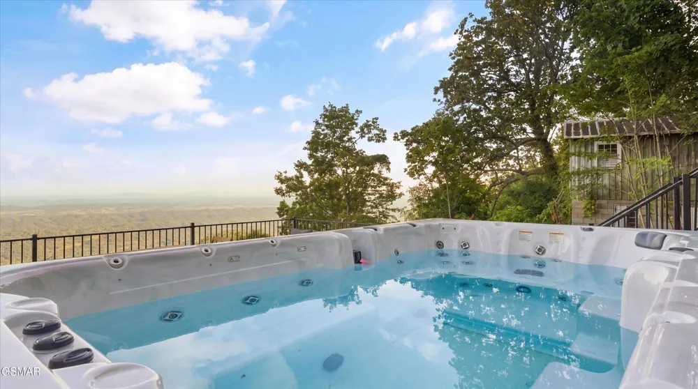 3297 Duncan Springs Road Sevierville, TN 37876