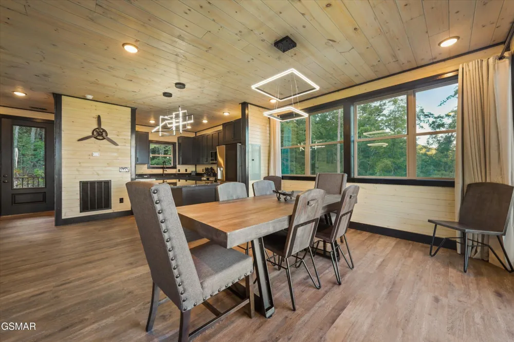 3297 Duncan Springs Road Sevierville, TN 37876