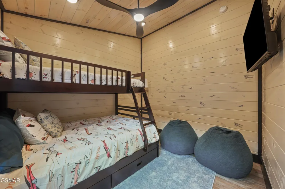 3297 Duncan Springs Road Sevierville, TN 37876