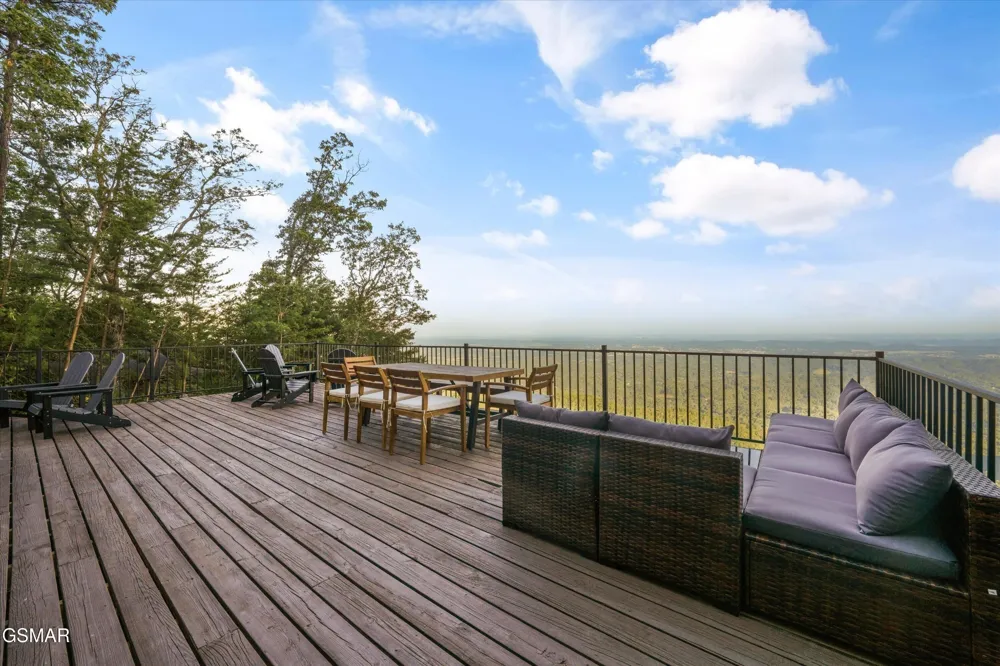 3297 Duncan Springs Road Sevierville, TN 37876