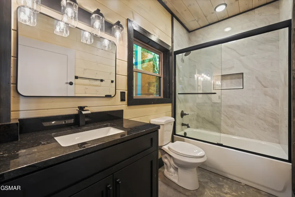 3297 Duncan Springs Road Sevierville, TN 37876