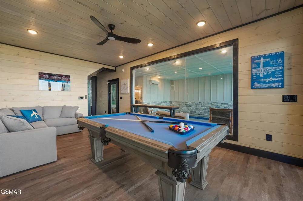 3297 Duncan Springs Road Sevierville, TN 37876