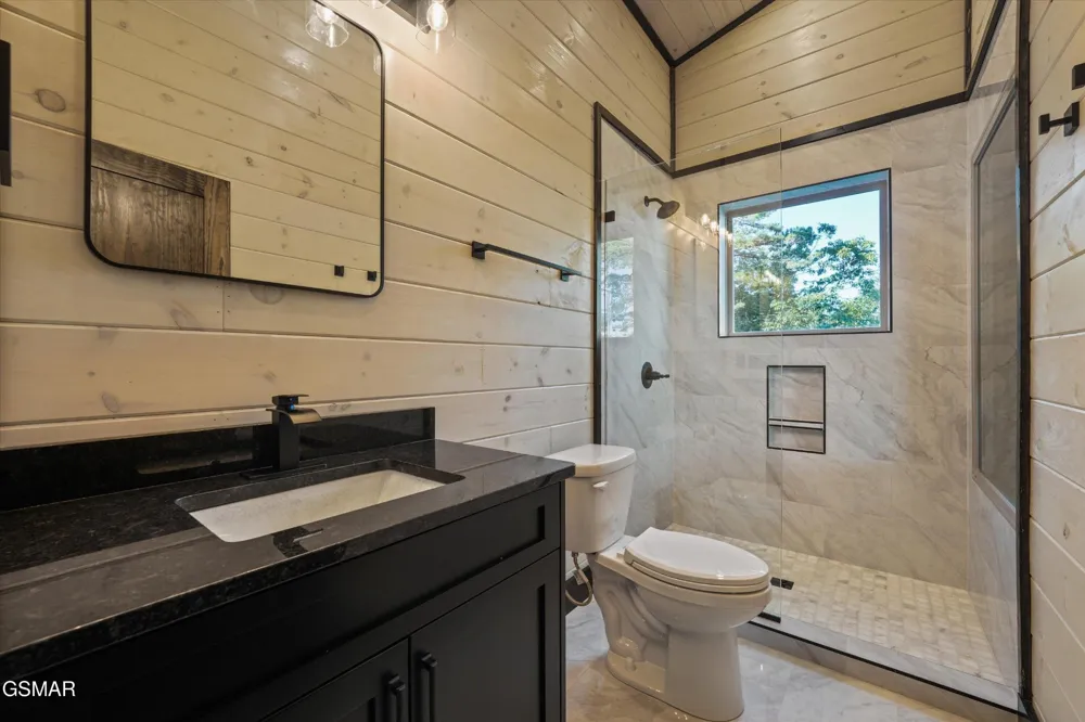 3297 Duncan Springs Road Sevierville, TN 37876