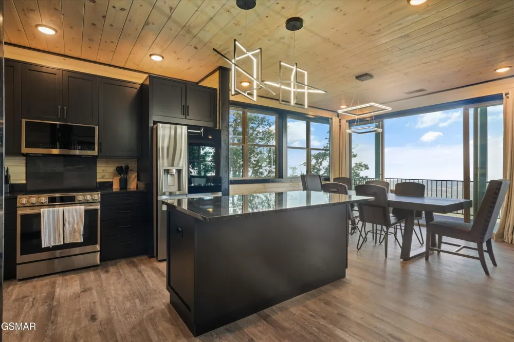 3297 Duncan Springs Road Sevierville, TN 37876