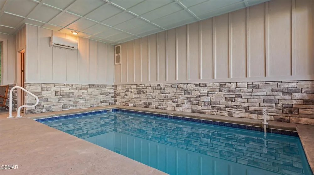 3297 Duncan Springs Road Sevierville, TN 37876