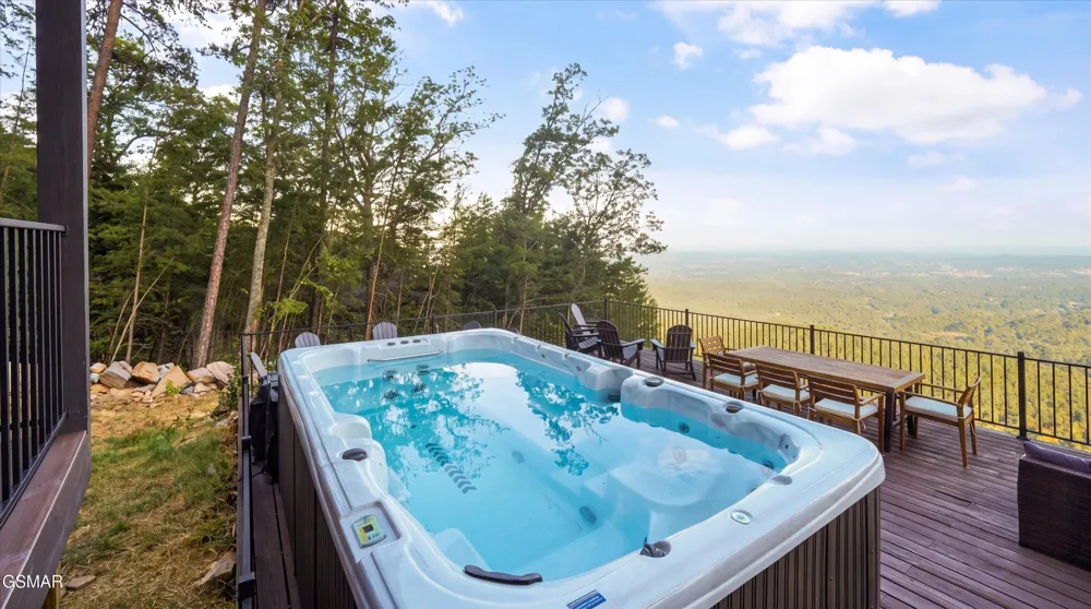 3297 Duncan Springs Road Sevierville, TN 37876